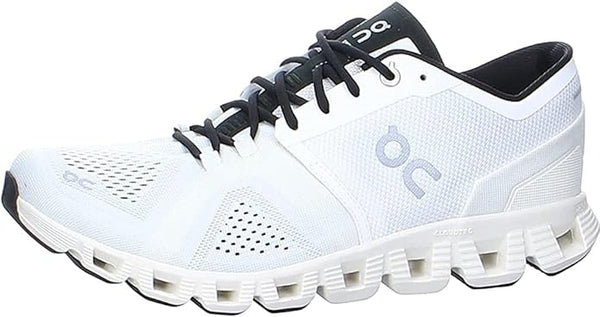 40.99707 On Running Men's Cloud Sneakers WHITE/BLACK 8 Like New