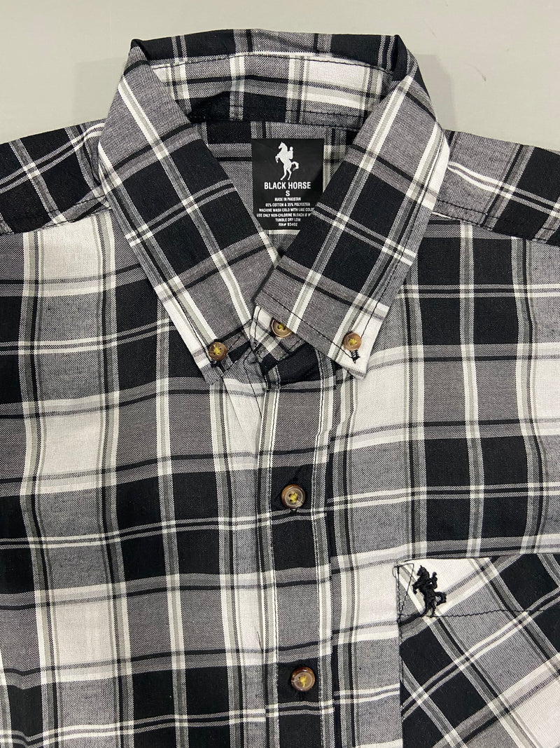 BLACK HORSE MEN'S S/S WOVEN PLAID SHIRT - BLACK AND WHITE MENS SMALL - Brand New