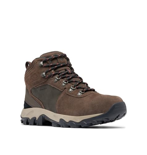 COLUMBIA MEN'S NEWTON RIDGE PLUS II - SIZE: MEN 7.5 - CORDOVAN/SPICE - Like New