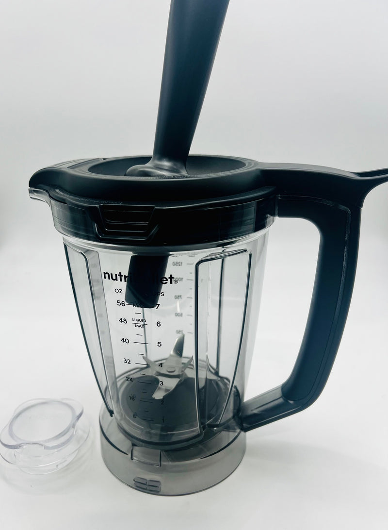 Nutribullet Smart Touch 56 oz. Blender 1400 Watt - Black - Like New