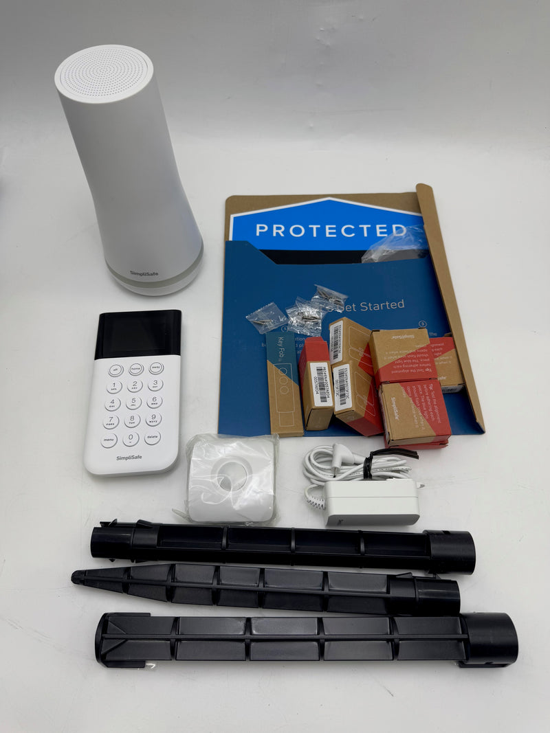 SIMPLISAFE 5-Piece Security System SSBS3 -White - Like New
