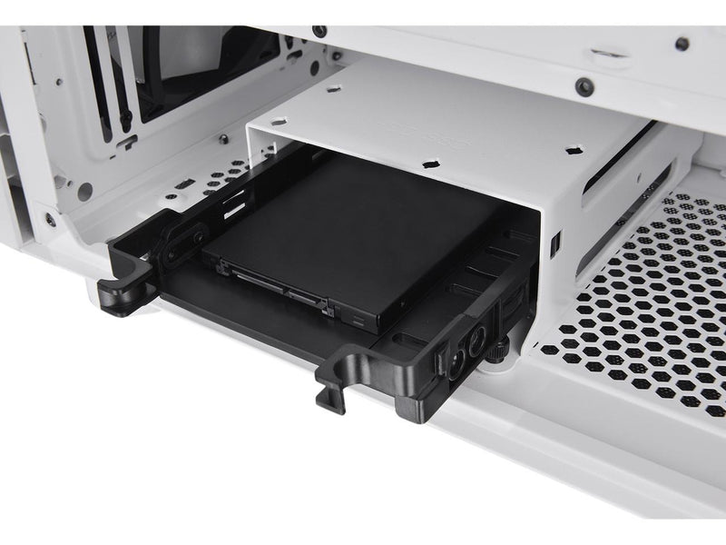 Thermaltake H570 TG CA-1T9-00M6WN-00 White SPCC / Tempered Glass ATX Mid Tower