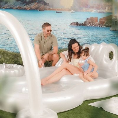 MINNIDIP EXCLUSIVE RESORT COLLECTION SPRINKLER PLAY CENTER 80 GAL - WHITE - Like New