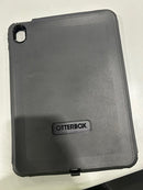 OTTERBOX GENERIC BLACK OTTERBOX 10.5" BY 7.75" - BLACK - Like New