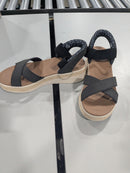 BOBS FROM SKECHERS HANDS FREE SLIP-INS BOBS SUN RAY Size 7.5 M- BLACK - Like New