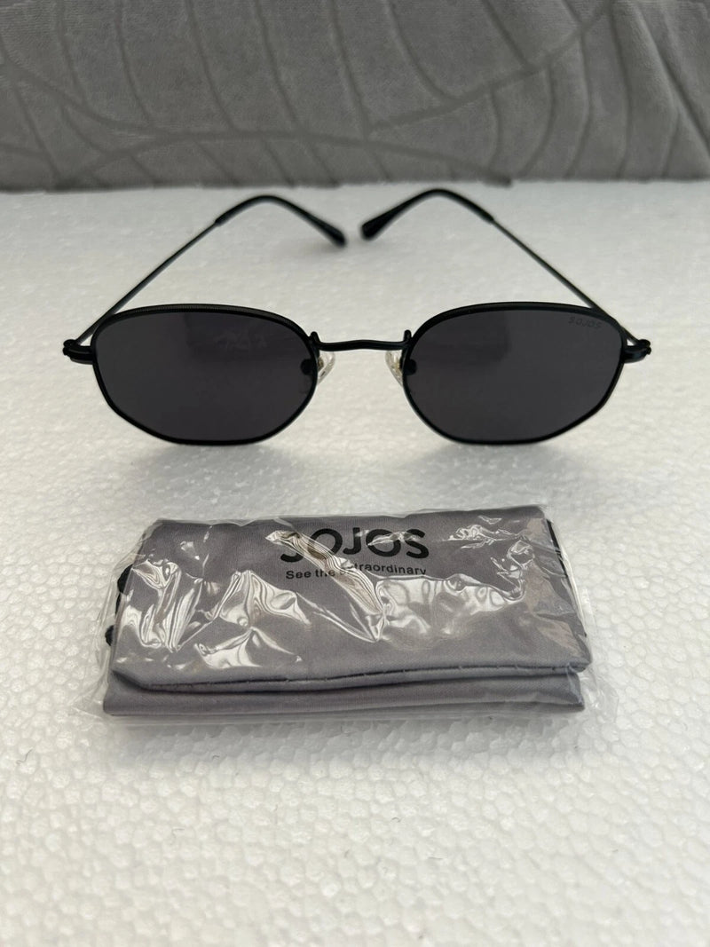 SOJOS SJ1072 C1 SMALL SQUARE POLARIZD SUNGLASSES BLACK FRAME/GRAY LENS 52MM - Like New