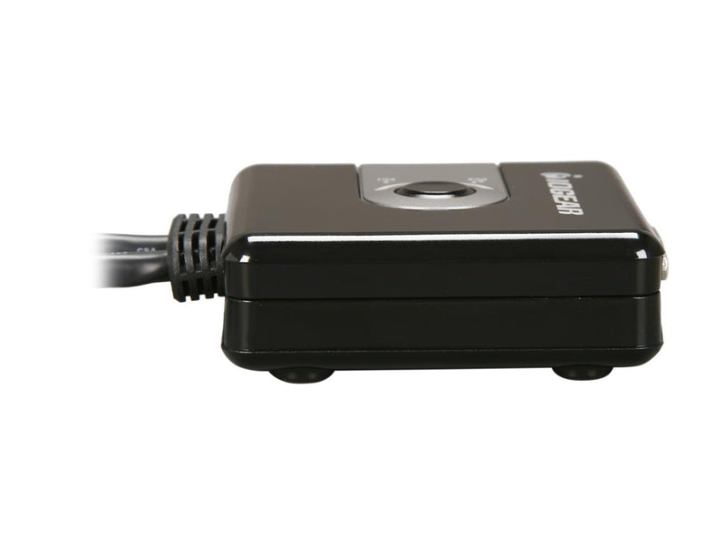 IOGEAR 2-Port Compact USB VGA KVM with Built-in Cables, GCS42UW6