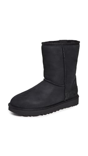 1016223 UGG WOMEN'S CLASSIC SHORT BOOT II - SIZE: WOMEN 7 - BLACK - Like New