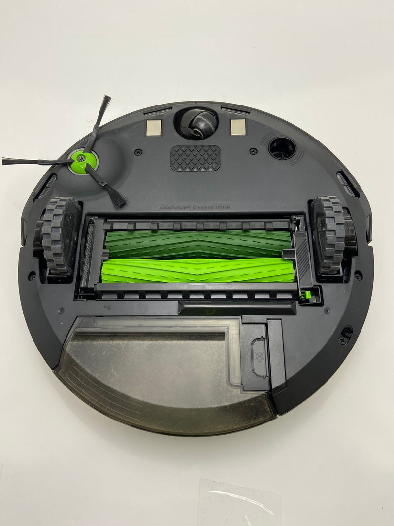 IROBOT ROOMBA COMBO J5 ROBOT VACUUM & MOP – IDENTIFIES AND AVOIDS OBSTACLES - Like New