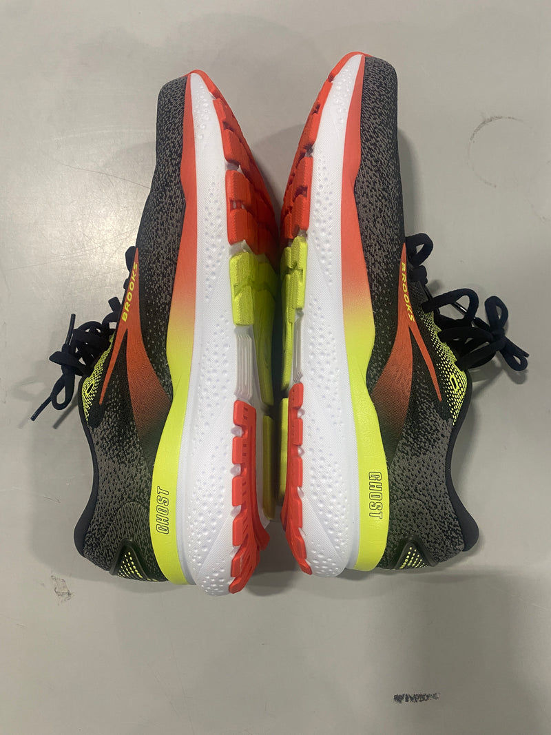 BROOKS GHOST 16 MENS RUNNING SHOES/ WIDE - SIZE: 9.5W - BLACK/MANDARIN RED/GREEN - Like New