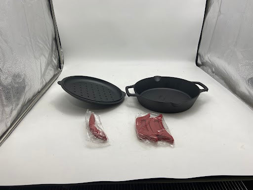 CUISINEL 10" Cast Iron Skillet & Braiser Lid, Silicone Handles CBR-10-CL - BLACK - Like New