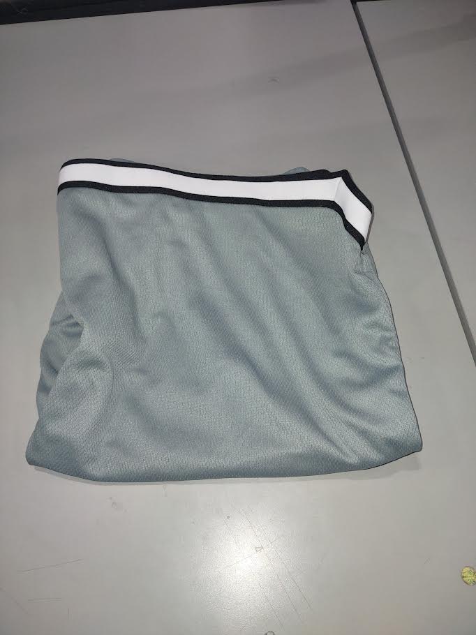 JUMP START RELAXED FIT SHORTS, SIZE MENS XL - SILVER - Brand New
