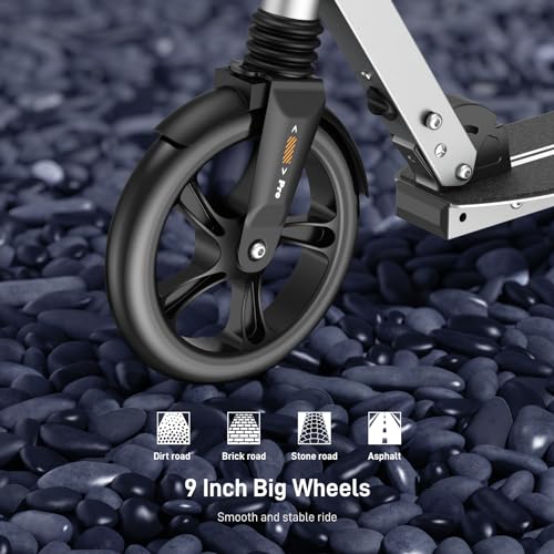 WAYPLUS KICK SCOOTER FOR AGES 6+. FOLDABLE, LIGHTWEIGHT, 8IN WHEELS - BLACK - Like New