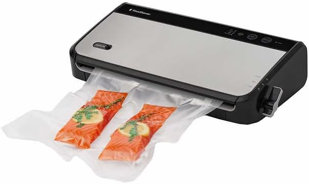 FoodSaver Vacuum Sealing System with Handheld Sealer Attachment - Black/Silver Like New