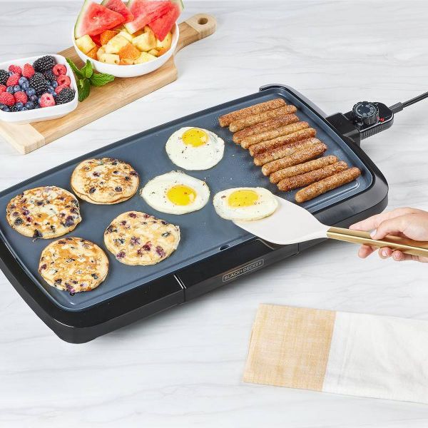 BLACK+DECKER 20" FAMILY-SIZED ELECTRIC GRIDDLE, 1500W - BLACK - Like New