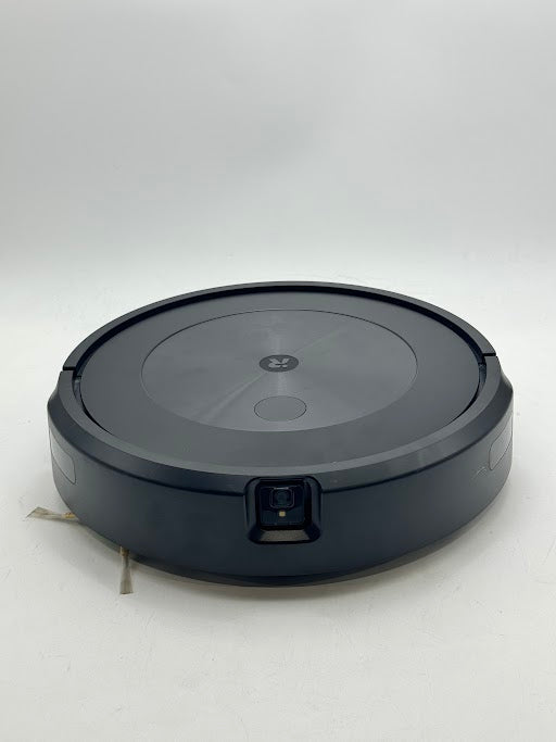 IROBOT ROOMBA J6+ SELF-EMPTYING ROBOT VACUUM IDENTIFIES AVOIDS PET WASTE - BLACK - Like New