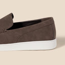 AMAZON ESSENTIALS MEN'S SLIP-ON LOAFER SNEAKERS SIZE: MEN 11 BROWN FAUX SUEDE - Brand New