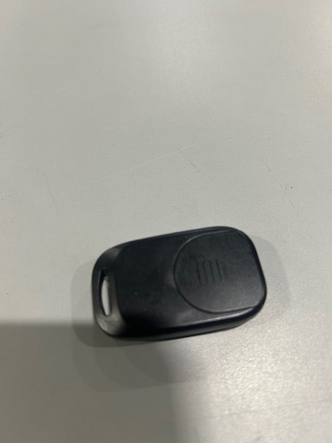 UBEESIZE BLUETOOTH CAMERA REMOTE SHUTTER - BLACK - Like New