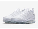 NIKE AIR VAPORMAX PLUS SHOES - SIZE: MEN 10 WHITE WHITE PURE PLATINUM 100 - Like New