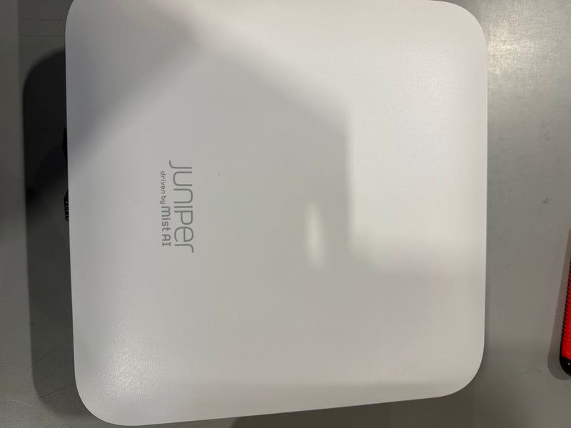 JUNIPER NETWORKS MIST AI AP63-US HIGH PERFORMANCE OUTDOOR ACCESS POINT - WHITE - Like New