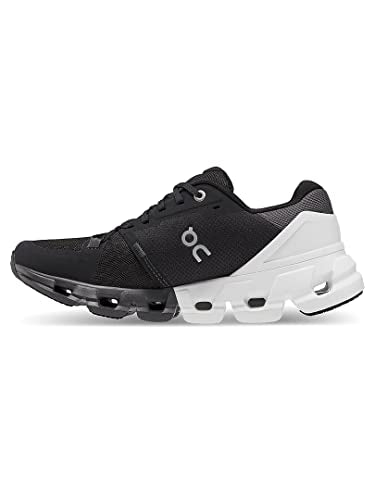 ON RUNNING CLOUDFLYER 4 - SIZE 9 - WOMENS - BLACK/WHITE Like New