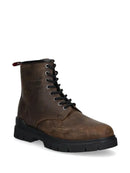 HUGO MEN'S RYAN SMOOTH LEATHER LACE UP BOOT - SIZE: MEN 8 - OPEN BROWN - Like New