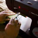 SINGER HEAVY DUTY 4432 HIGH SPEED BLACK SEWING MACHINE WITH ACCESSORY KIT -BLACK - Like New