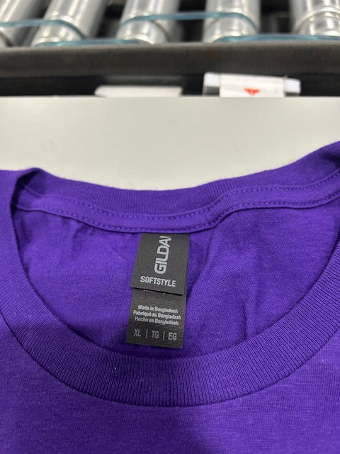 GILDAN XL PURPLE SNOOPY BEACH T SHIRT - SIZE: MEN XL WOMEN XL - PURPLE - Like New