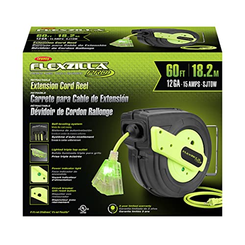 FLEXZILLA RETRACTABLE EXTENSION CORD REEL 12/3 AWG SJTOW CORD 60' - GREEN - Like New
