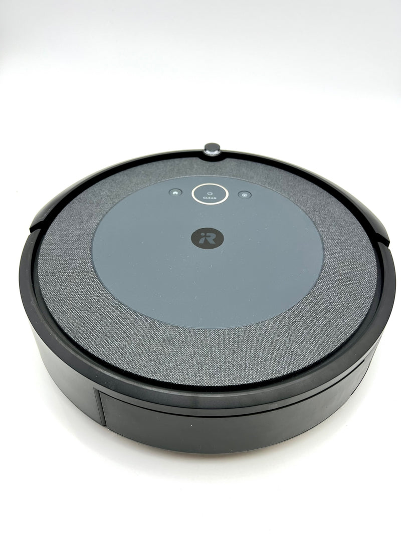 iRobot Roomba i4 Vacuum Cleaning Robot I415920 - Black - Like New