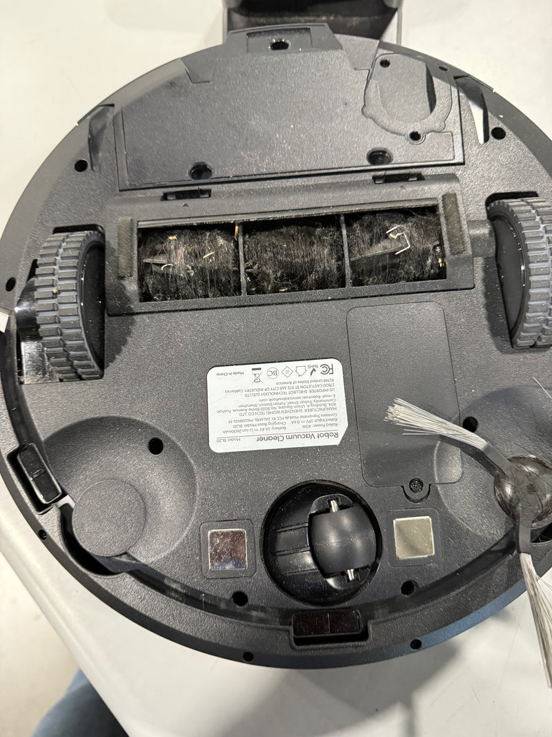 EITTON ROBOT VACUUM AND MOP WITH SELF-EMPTYING,5000PA ROBOT VACUUM CLEANER BLACK - Like New