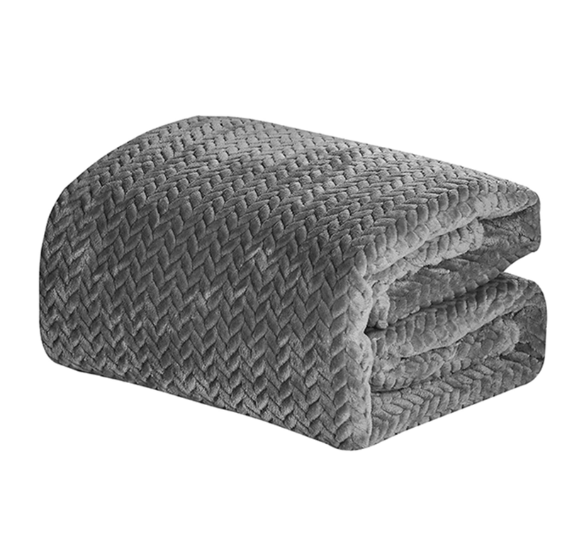 SHERADIAN CHEVRON JACQUARD BRAIDED BLANKET QUEEN - GRAY - Like New