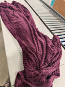 NOBLE HOME NOBLE HOUSE PLUM FLEECE BLANKET - PLUM PURPLE - Like New