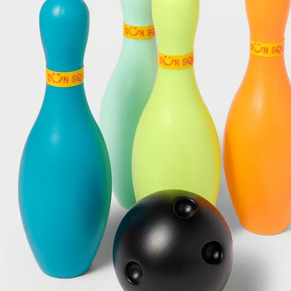 SUN SQUAD 13PC LAWN BOWLING SET - Like New