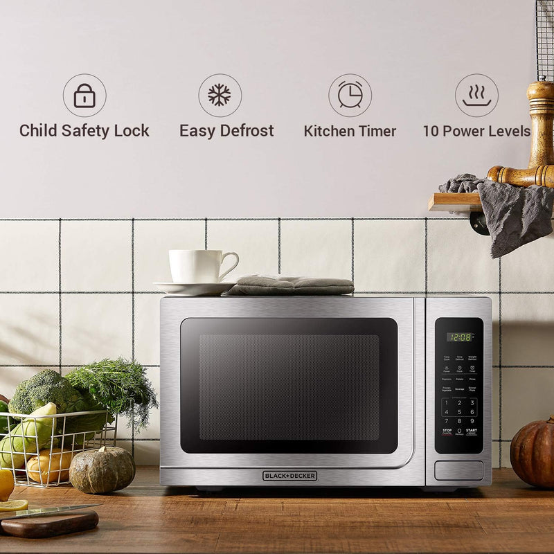 BLACK+DECKER EM036AB14 Digital Microwave Oven, Stainless Steel, 1.4 Cubic ft - Like New