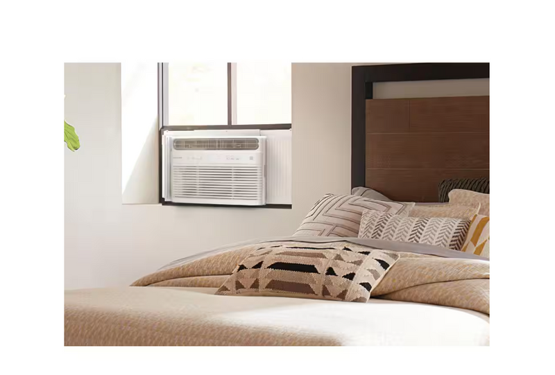 FRIGIDAIRE WINDOW AIR CONDITIONER ELECTRONIC CONTROLS 3 FAN SPEEDS 5,000 BTU - Like New