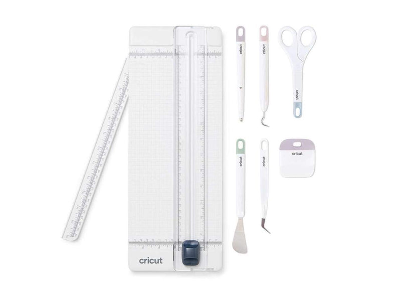 Cricut Essential Tool Set - 7 Peice Set  2008760