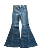 SOFIA BY SOFIA VERGARA MELISA MEGA FLARE HIGH-RISE 29" - SIZE: WOMEN 6 - MD WASH - Brand New