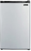 Magic Chef Refrigerator 4.4 cu. ft, Stainless Look MCBR440S2 - SILVER - Like New