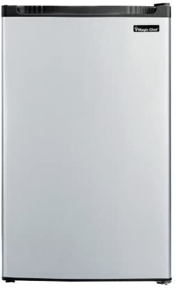 Magic Chef Refrigerator 4.4 cu. ft, Stainless Look MCBR440S2 - SILVER - Like New
