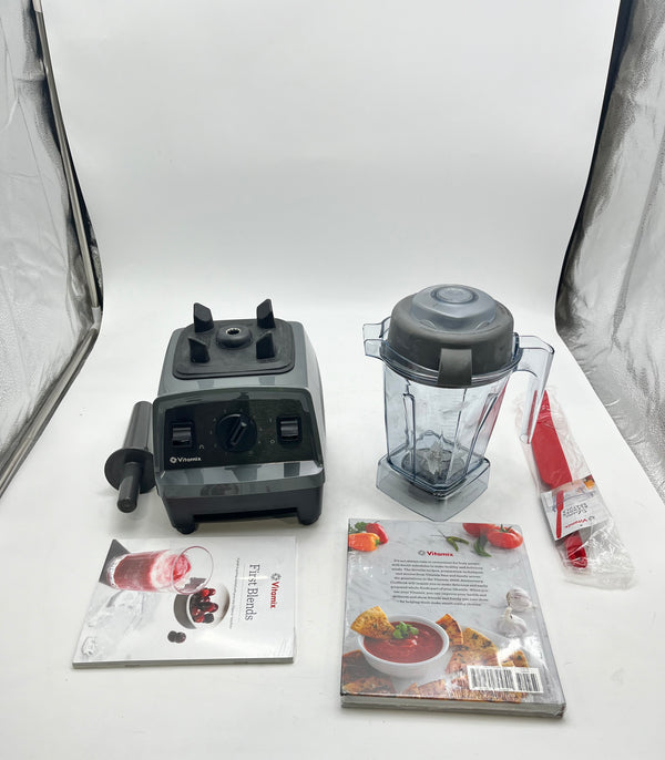 Vitamix E310 Explorian Blender, Professional-Grade, 48 oz. Container - SLATE Like New