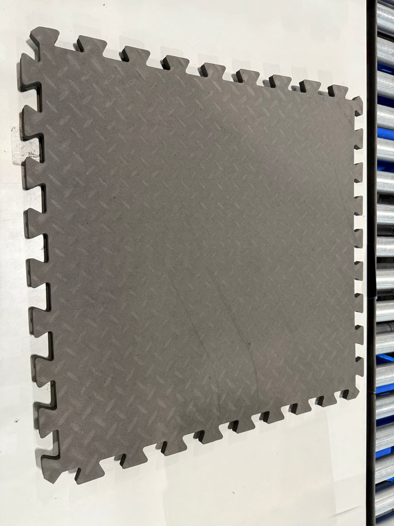 JIGMATS PUZZLE EXCERSIE MAT- 6 PIECES- 24" X 24" X 0.5" - BLACK - Like New