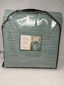 ZEST KITCHEN + HOME QUILT SET KING, TEXTURED PARALLEL STITCHING - SEAFOAM GREEN - Like New