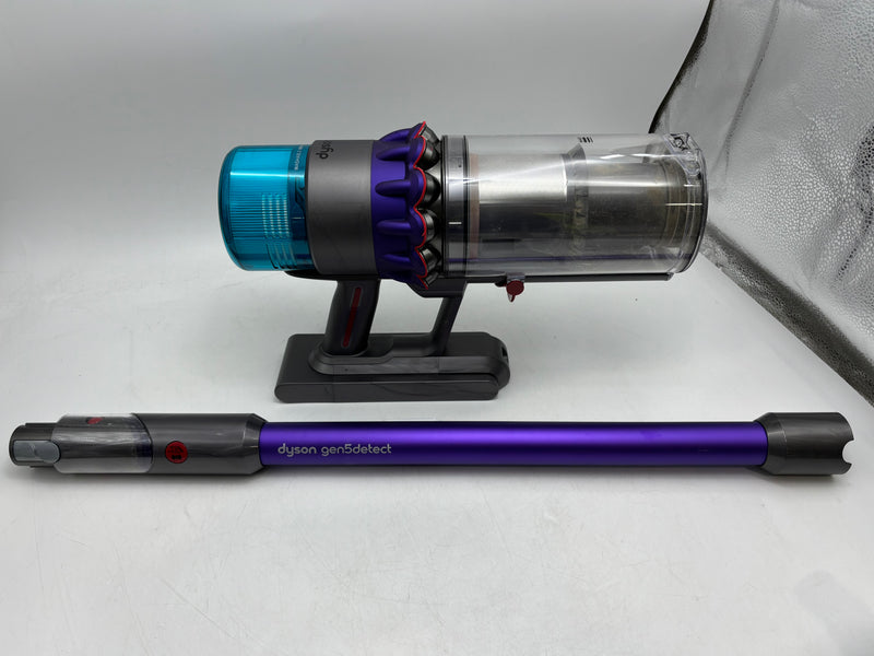 DYSON GEN5DETECT (SV23) CORDLESS VACUUM CLEANER, LARGE - PURPLE/PURPLE/IRON - Like New