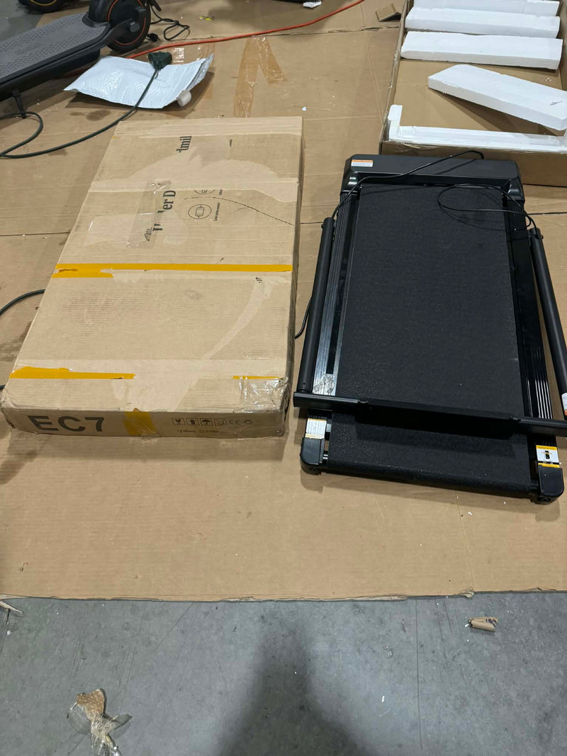 GENERIC FOLDABLE TREADMILL 7.5 MPH, QUIET TREADMILL FOR HOME USE - BLACK - Like New