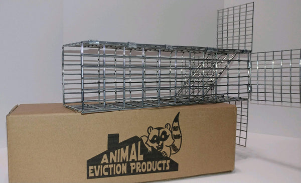 ANIMAL EVICTION PRODUCTS ONE WAY SQUIRREL DOOR EXCLUDER VALVE FOR SQUIRRELS - Like New