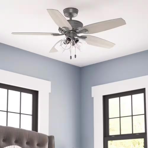 HUNTER 52" TRADITIONAL INDOOR CEILING FAN W LIGHT KIT PULL CHAIN (CC52168-A) - Like New