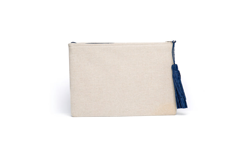 THE HAMPTONS IN A CLUTCH SIZE: 11" L X 7" H - NATURAL - Like New