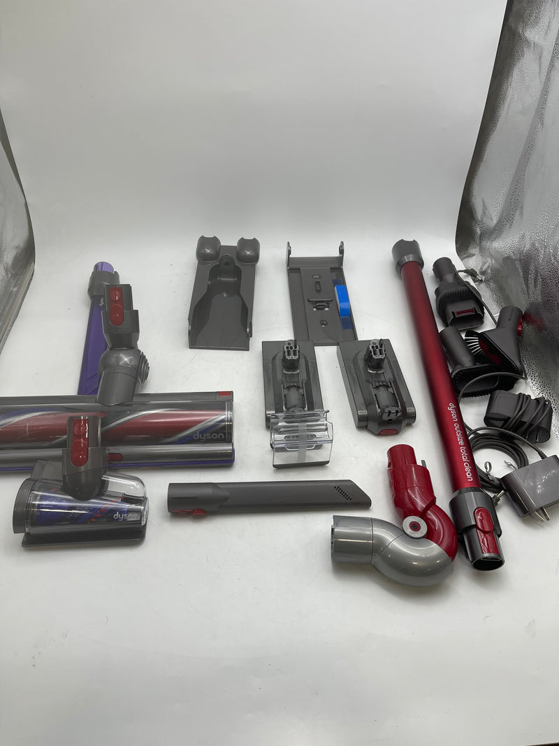 Dyson V11 Outsize Cordless Vacuum Cleaner - 298706-01 - Nickel/Red Like New