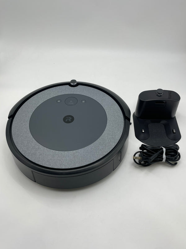 iRobot Roomba i3 3158 Wi-Fi Connected Robot Vacuum i315820 - Black Like New